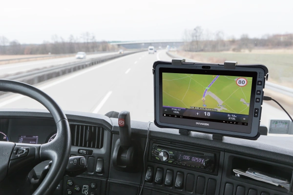 LKW kabine mit Tablet
